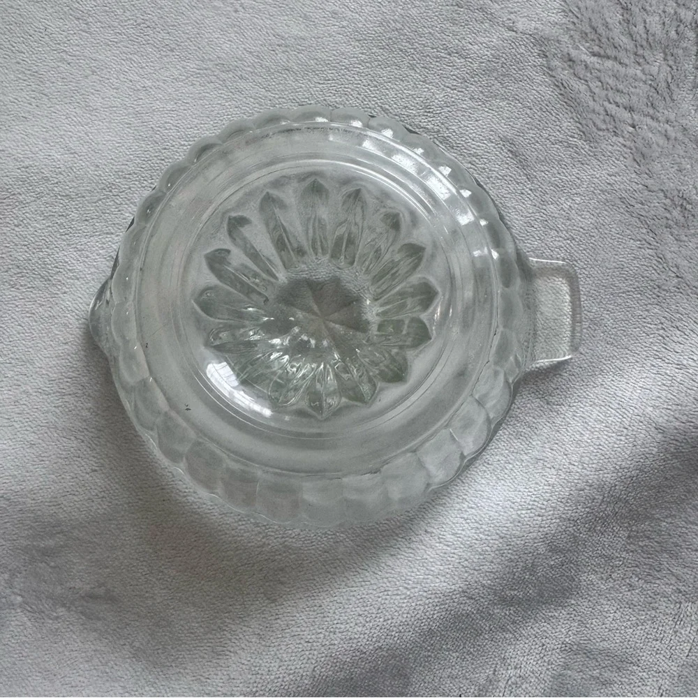Vintage Hazel-Atlas Criss-Cross Glass‎ Juicer Reamer 1930s Era Depression Glass